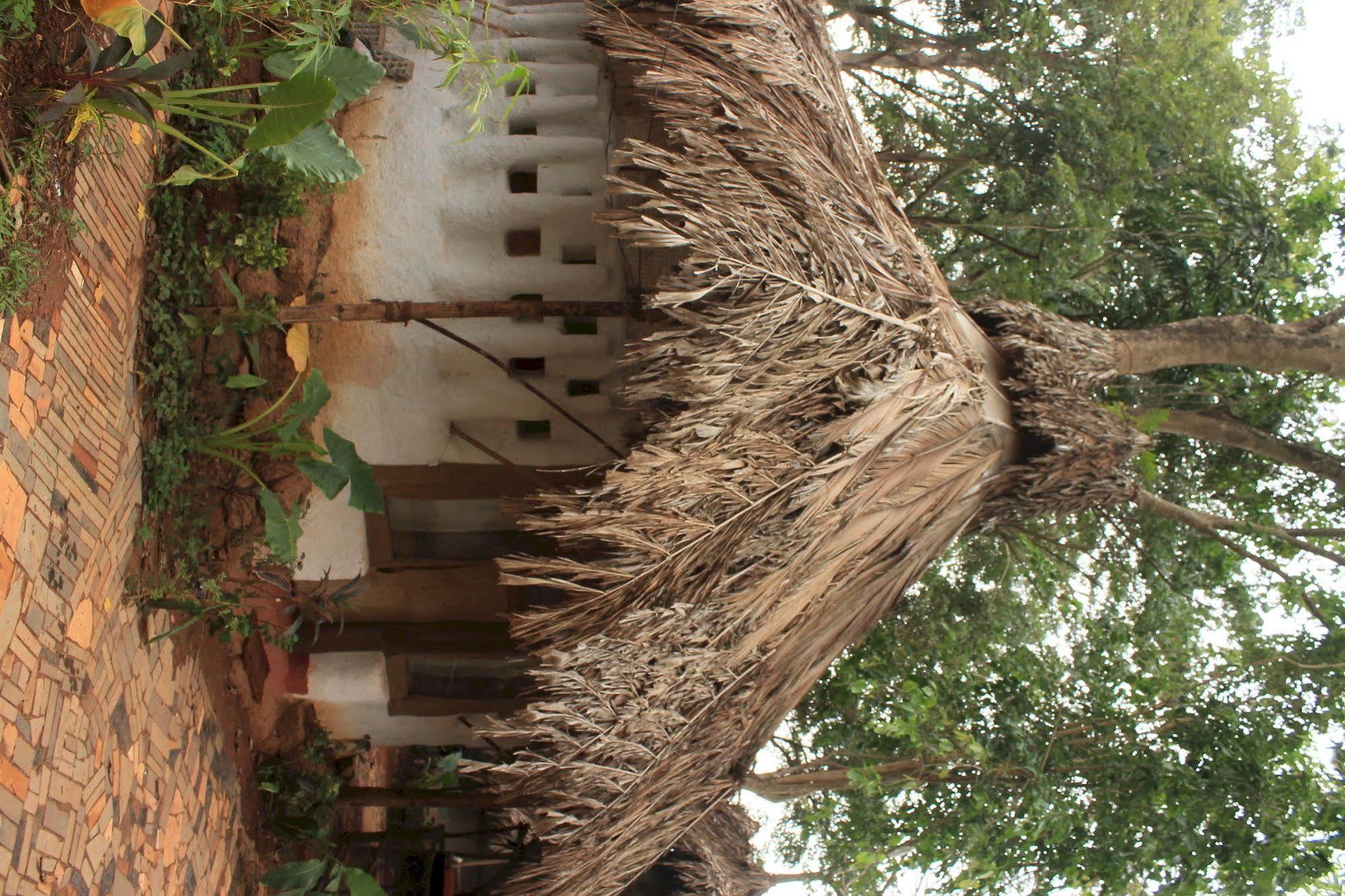 Saraya Bed & Breakfast Sangolda Exterior foto